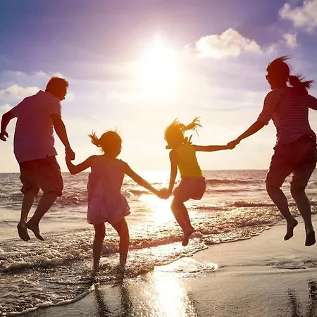 Oleholidays 1106 Romana Playa Primera Linea Playa * מארבלה